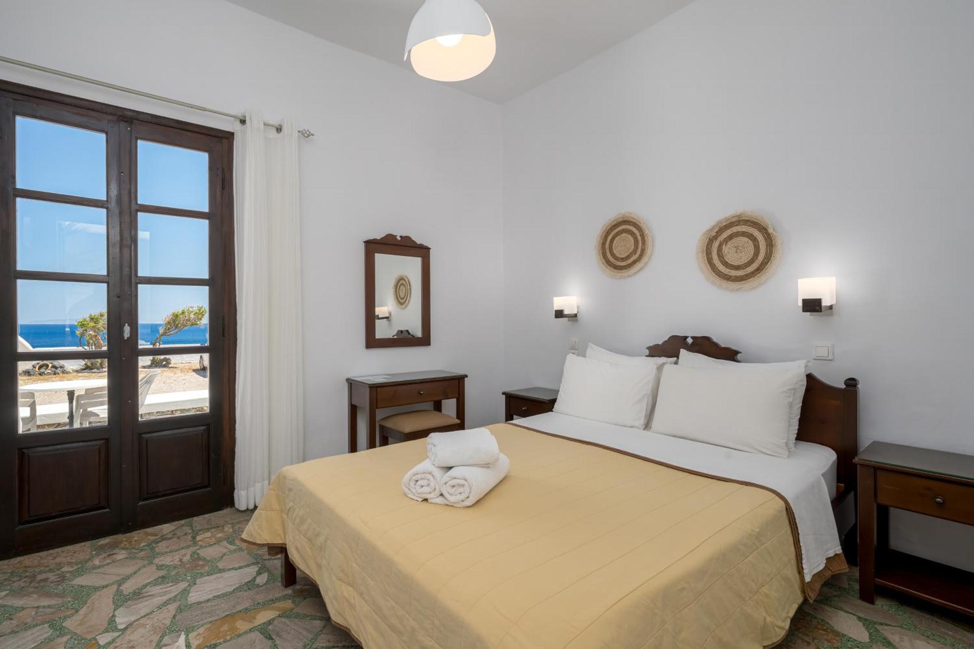 Agia Irini Hotel อิเมโรวิยอน ภายนอก รูปภาพ